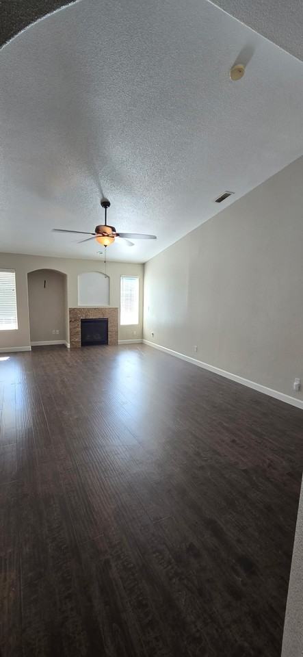 574 Lawrence Ct #1 - Photo 4 of 20