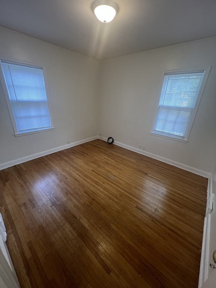 4430 Morgan Ave N #1 - Photo 4 of 12