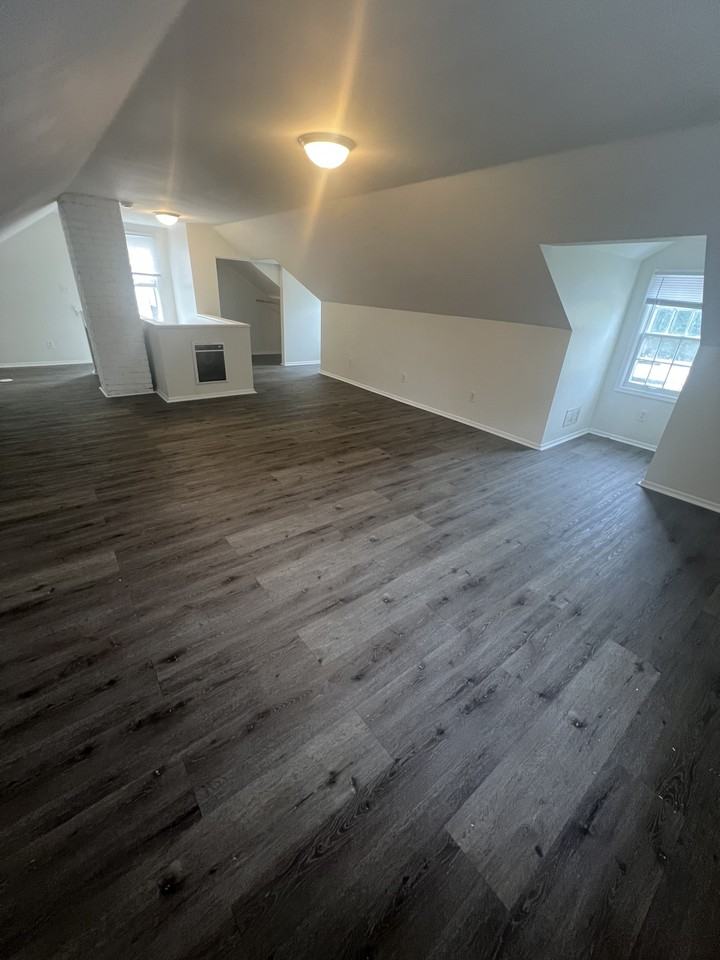 4430 Morgan Ave N #1 - Photo 7 of 12