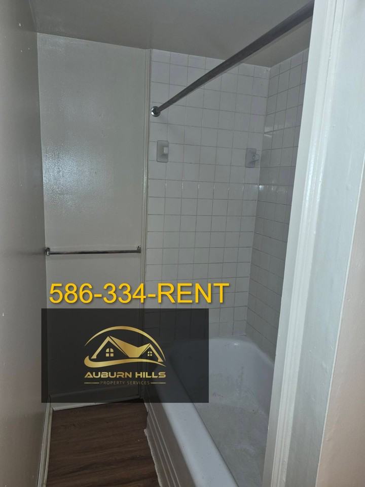 190 Augusta Avenue - 1Unit 1 #1 - Photo 6 of 13