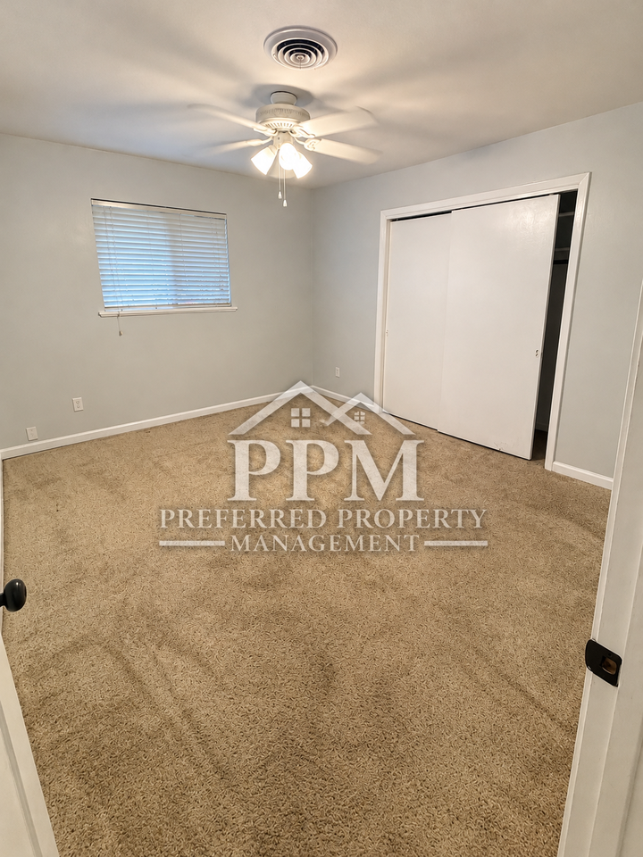 1516 Reen Dr #1 - Photo 4 of 12