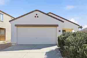 featured image of 1453 E Kelsi Ave