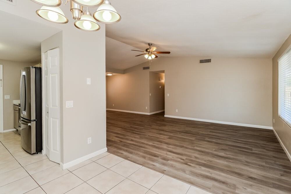 703 S 75th St - Photo 6 of 16