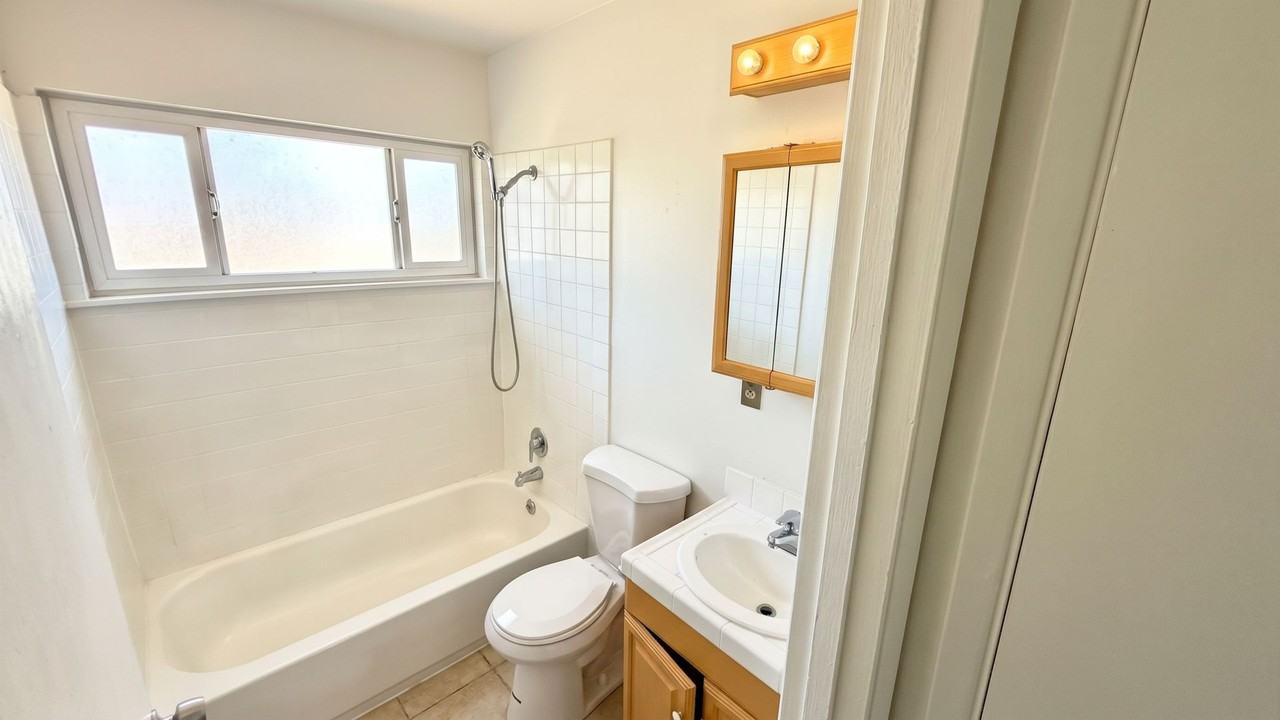 10100 Walnut St #04 - Photo 5 of 7
