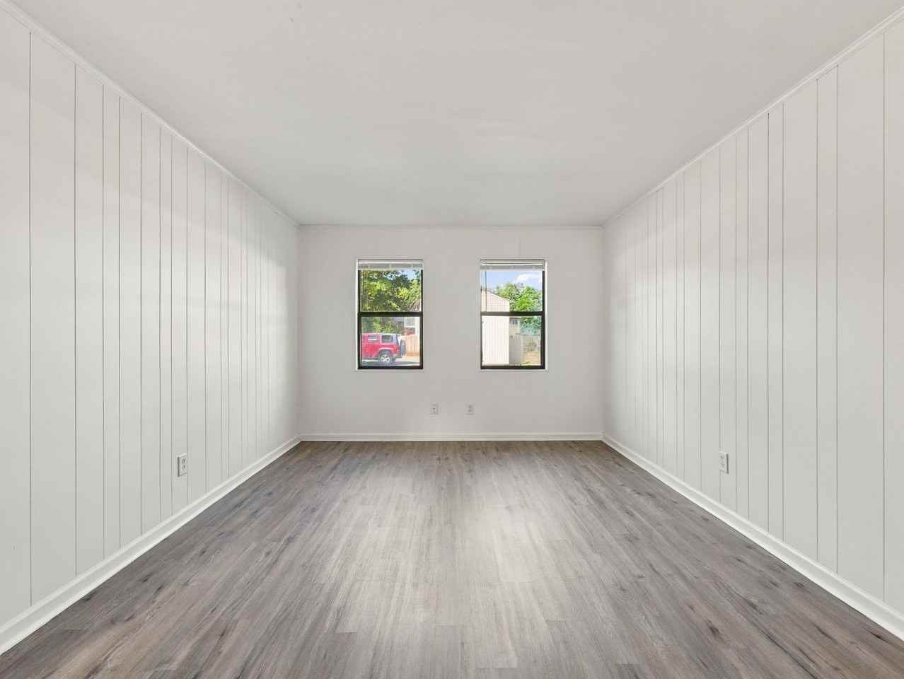 100 Ravenwood Dr #B - Photo 2 of 20