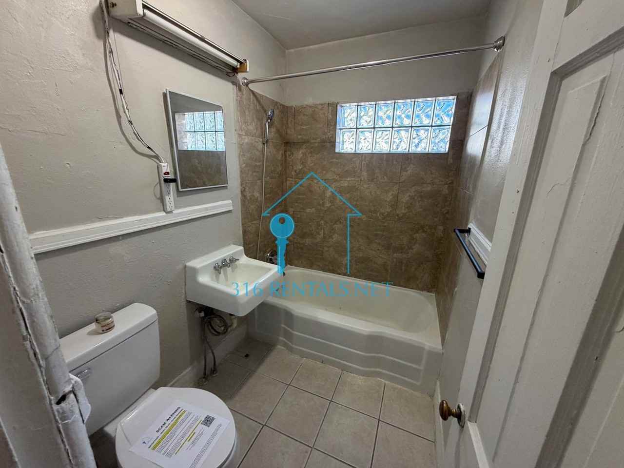 1815 N Woodland Ave - Photo 5 of 6