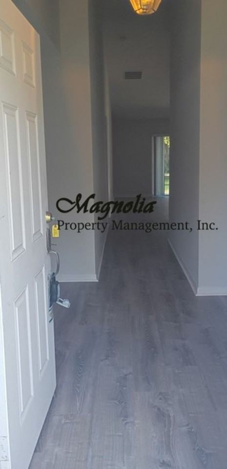 1347 Rain Forest Ln - Photo 5 of 16