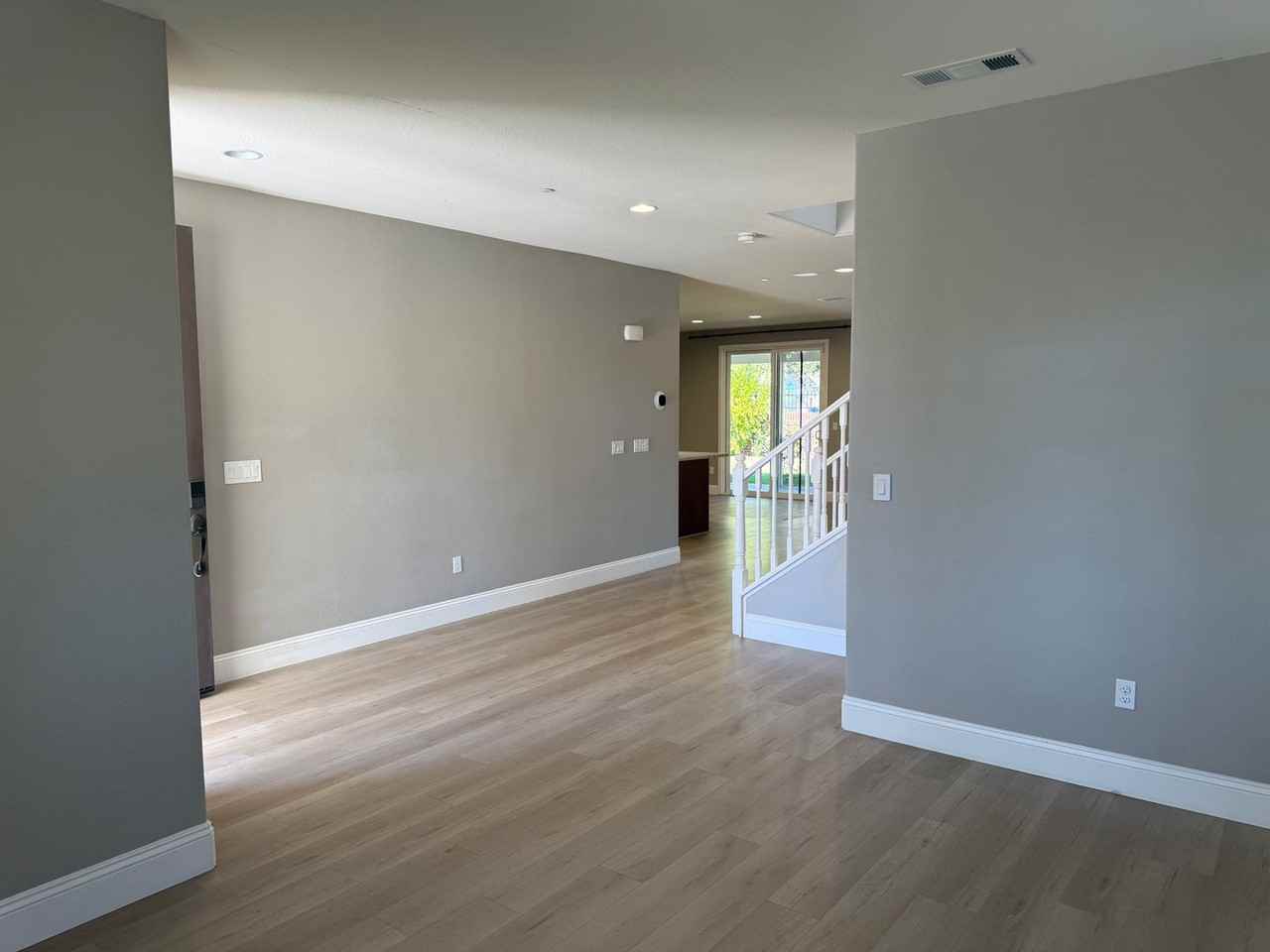 693 Monte Verde Ln - Photo 5 of 43