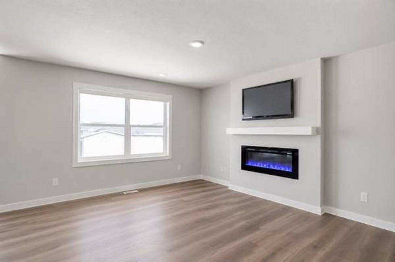 353 Juniper Dr - Photo 7 of 50