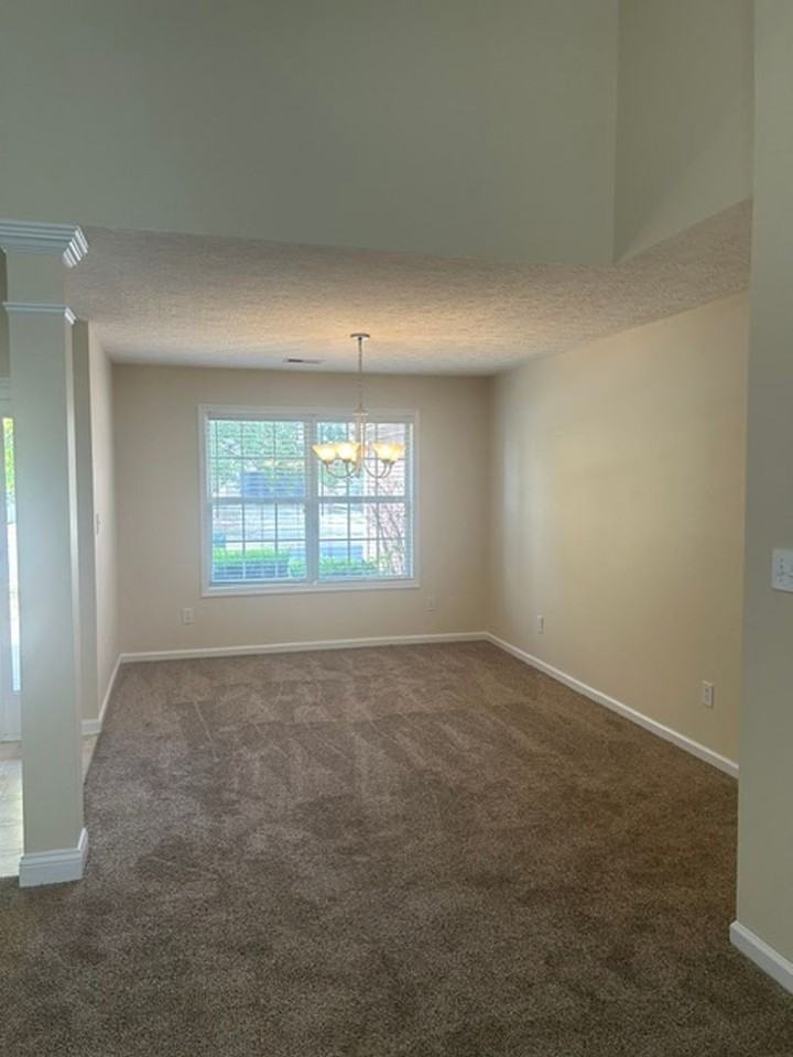 3117 Sandersville Rd - Photo 2 of 20