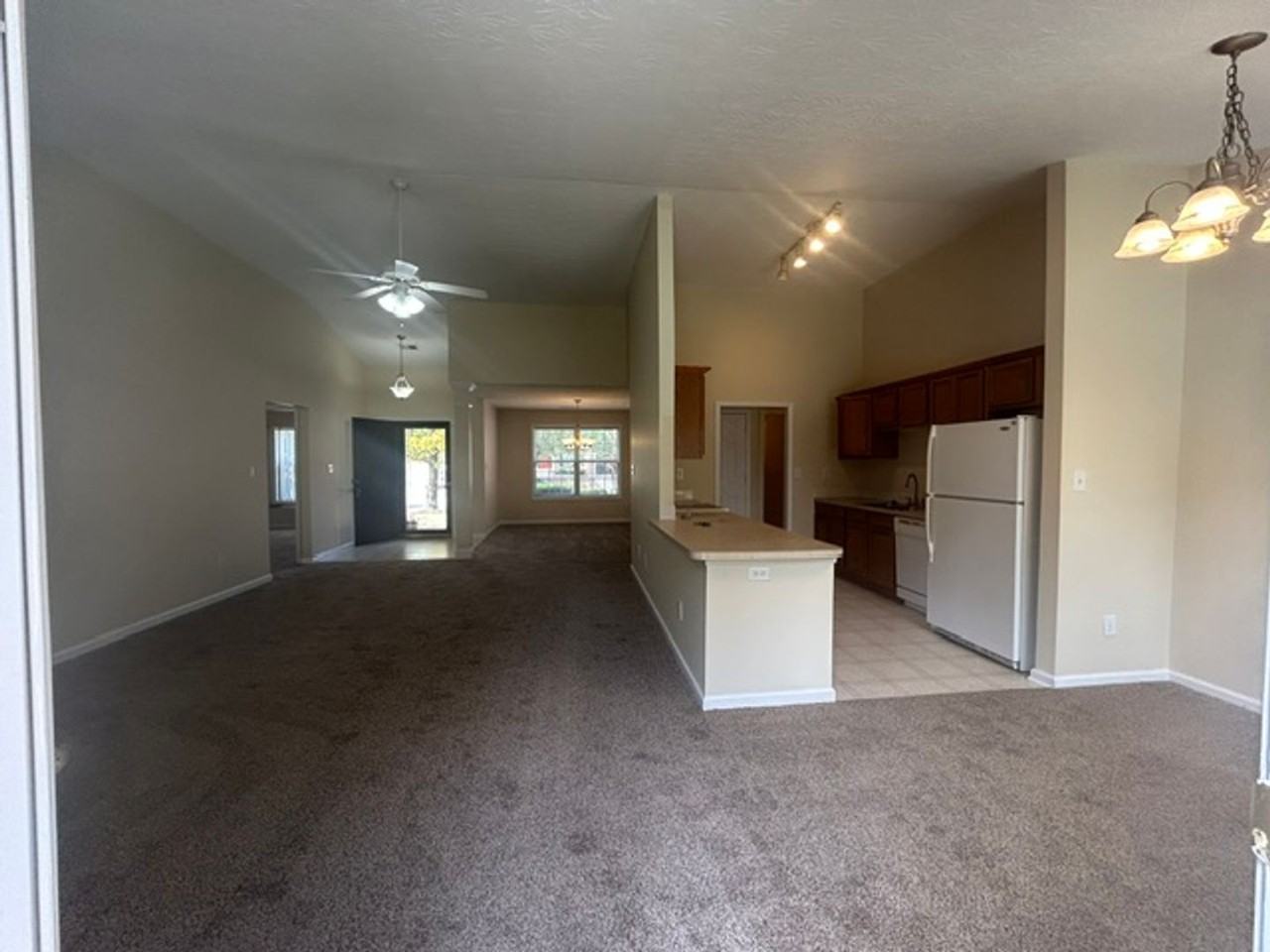 3117 Sandersville Rd - Photo 6 of 20