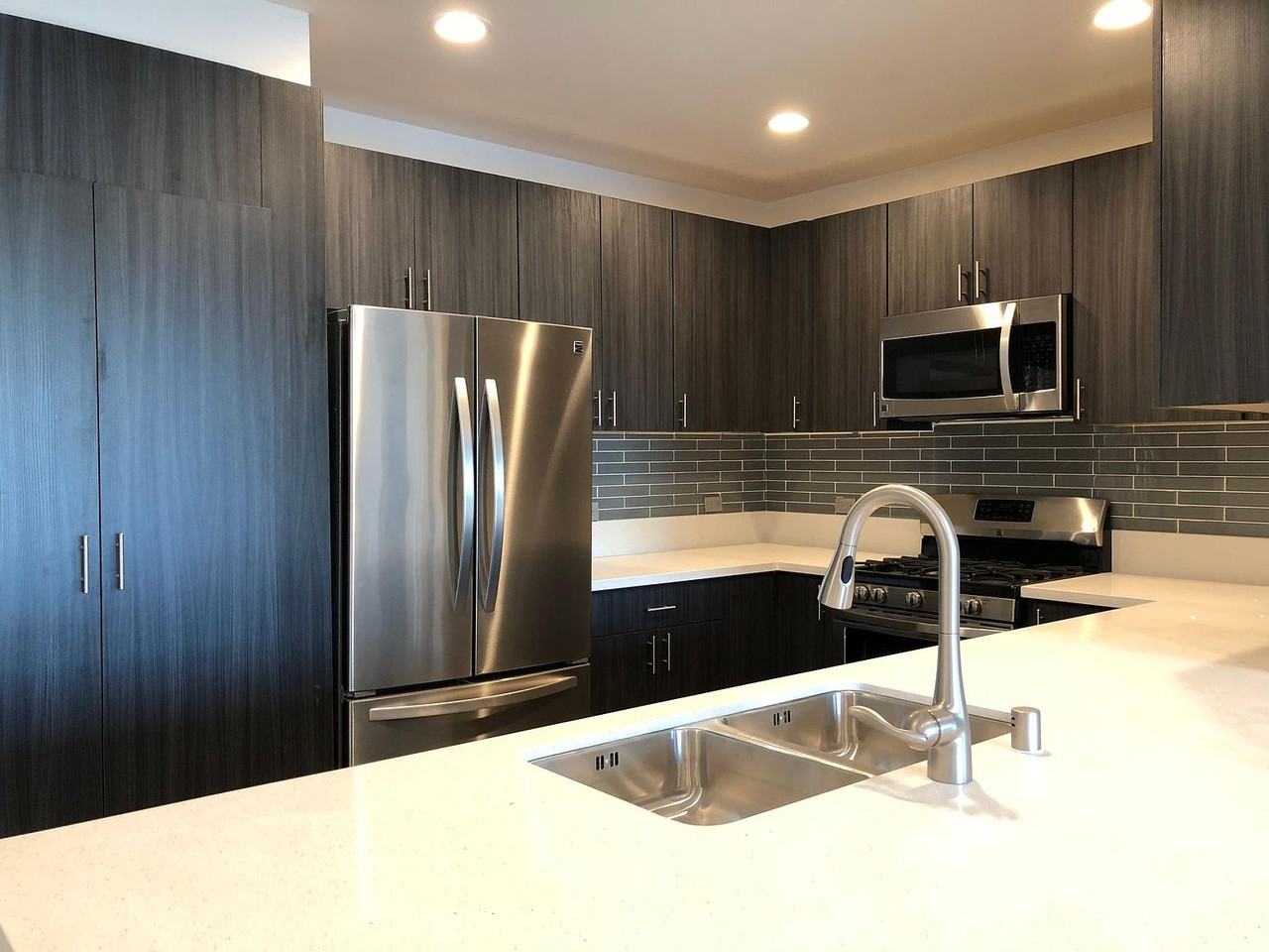4814 Oakwood Avenue #6 - Photo 4 of 10