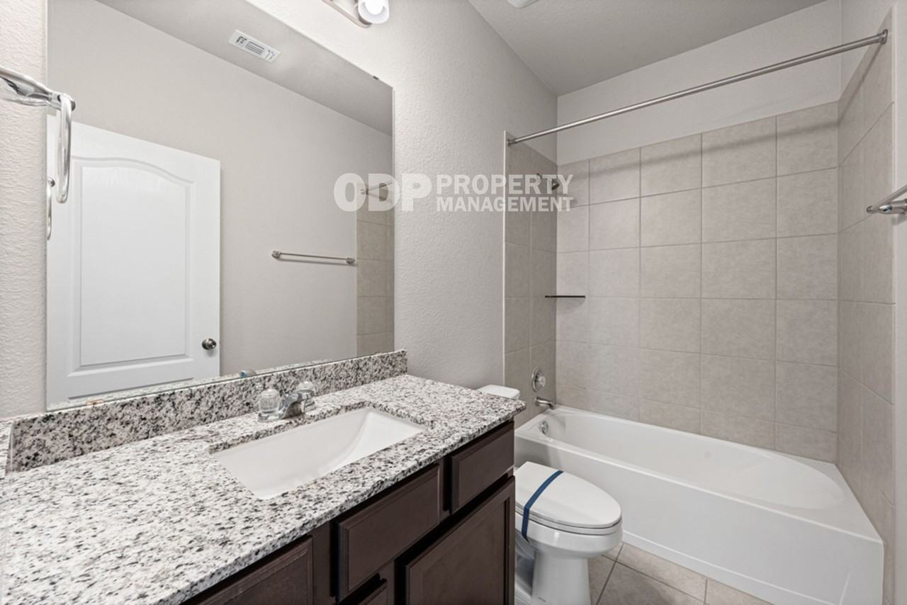2324 Petersburg Ln - Photo 6 of 27