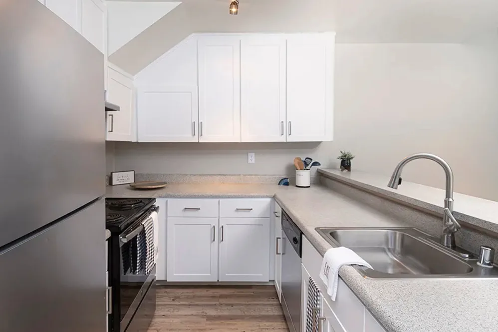 4757 Snyder Ln - Photo 6 of 23
