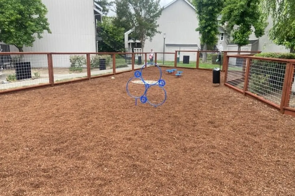 4757 Snyder Ln - Photo 4 of 23