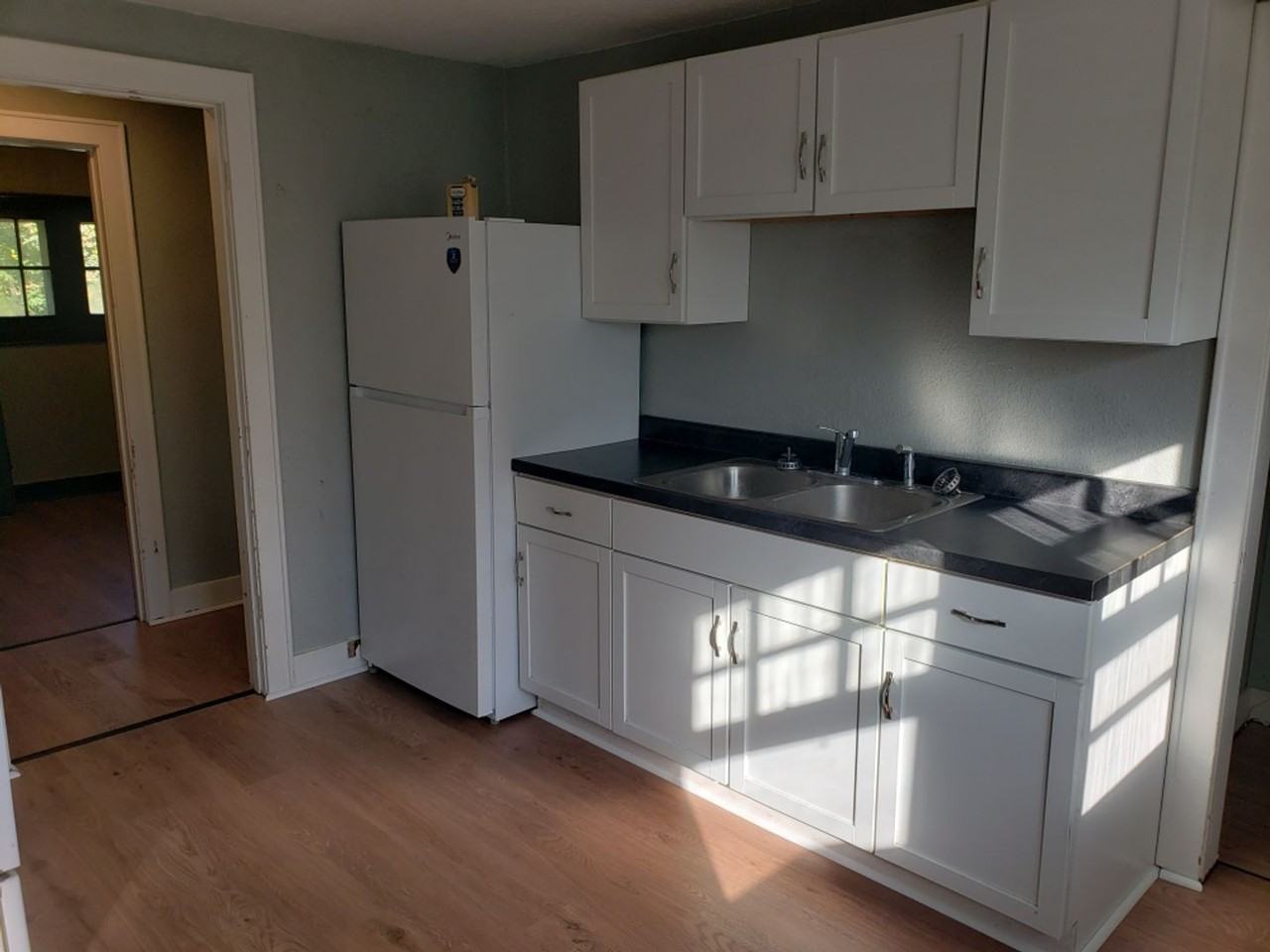 2026 Bellevue Ave - Photo 2 of 14