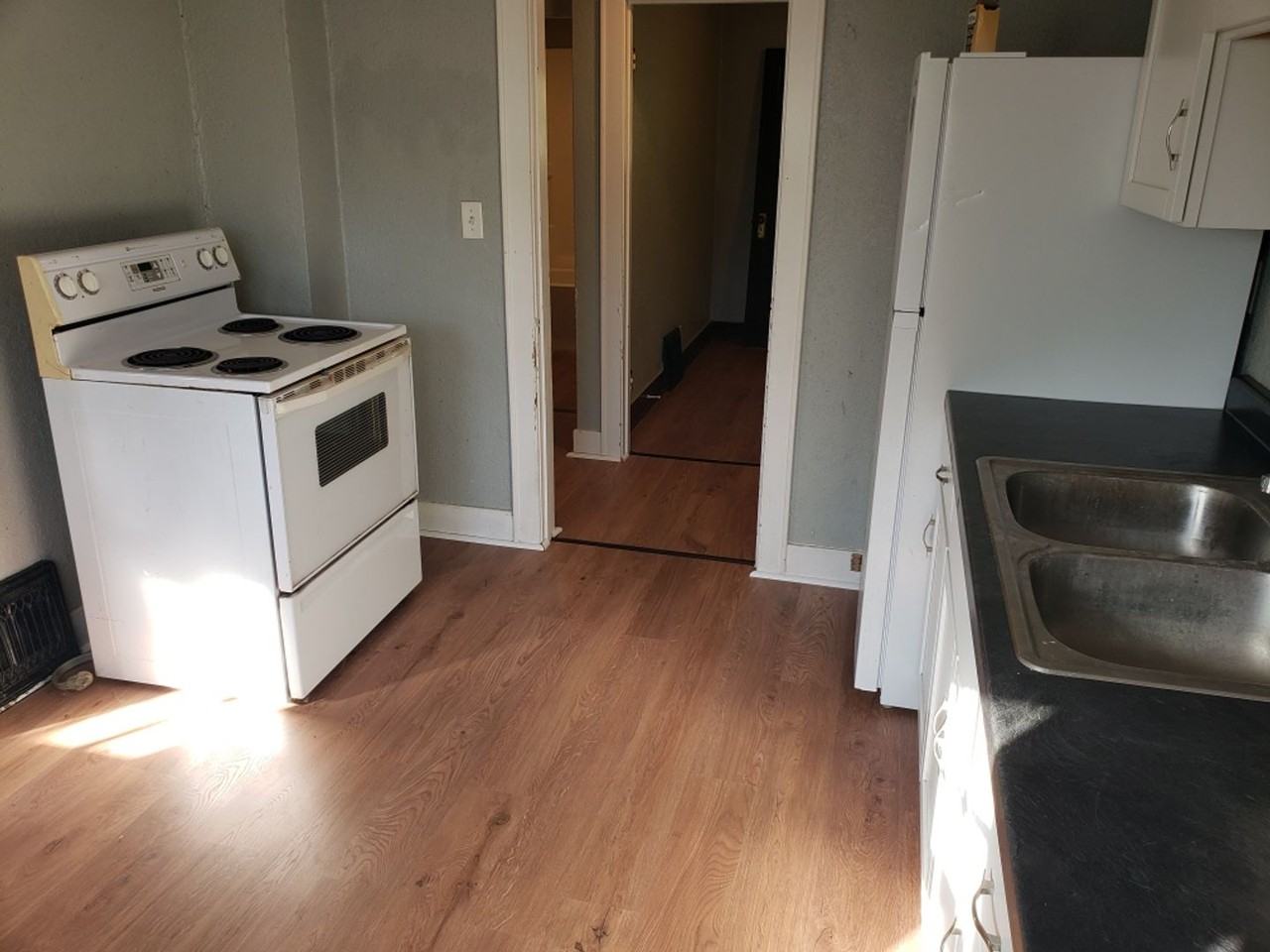 2026 Bellevue Ave - Photo 3 of 14