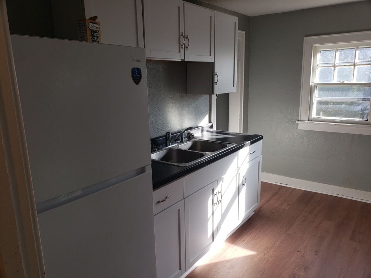 2026 Bellevue Ave - Photo 4 of 14