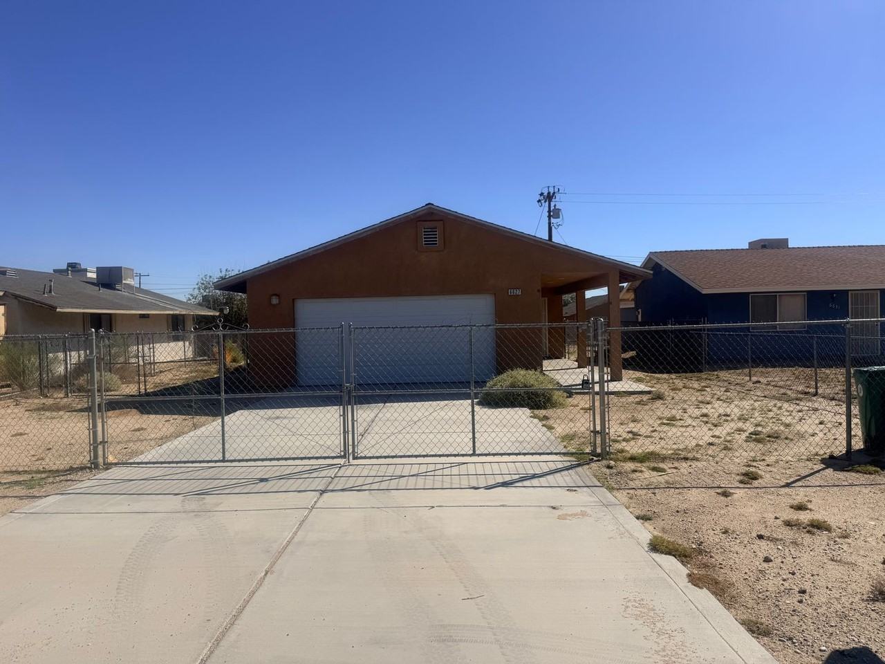 6627 Smoketree Ave - Photo 2 of 21