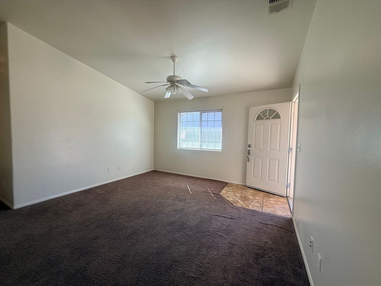 6627 Smoketree Ave - Photo 5 of 21