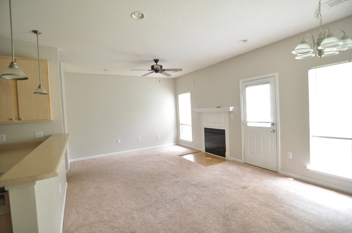 48 Pine Meadow Cir - Photo 2 of 23