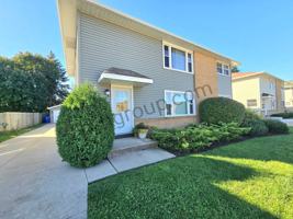 featured image of 2315 81st St
