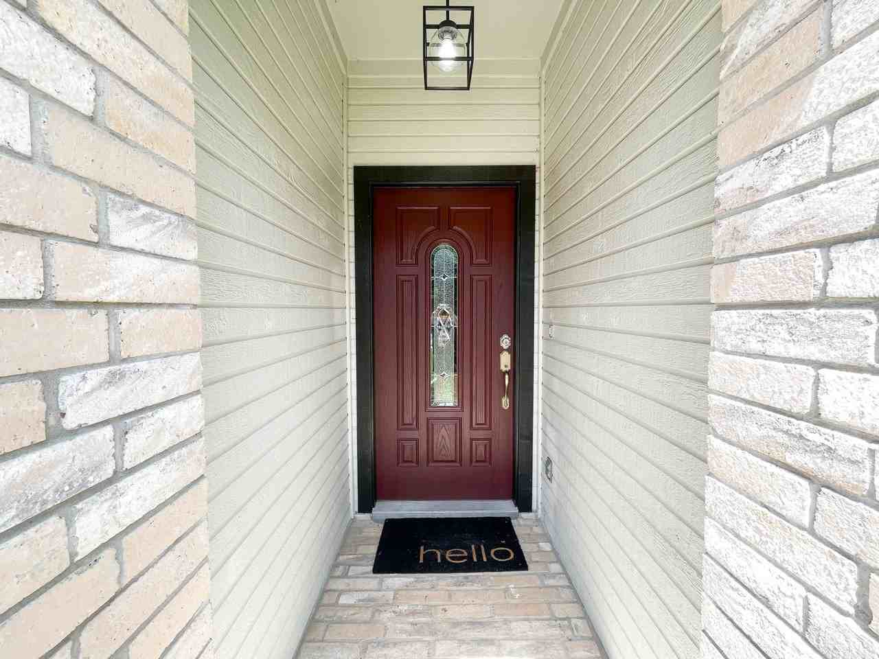 1800 Timberwood Dr - Photo 2 of 33