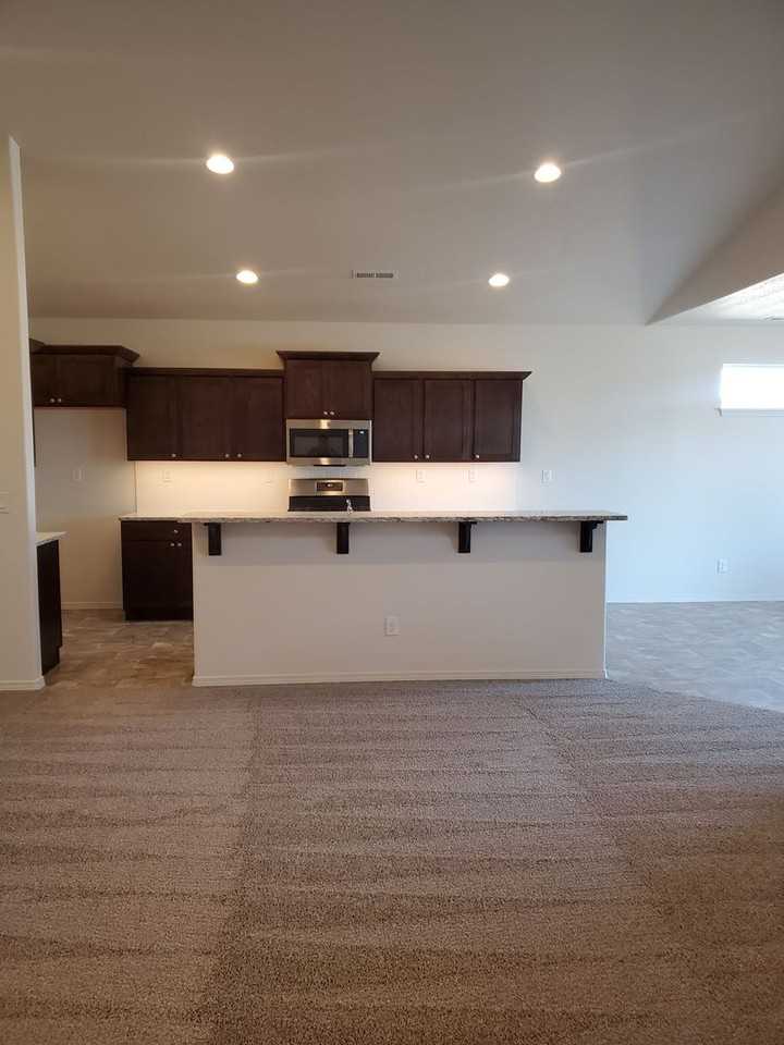 5619 S Dowdy Rd - Photo 4 of 13