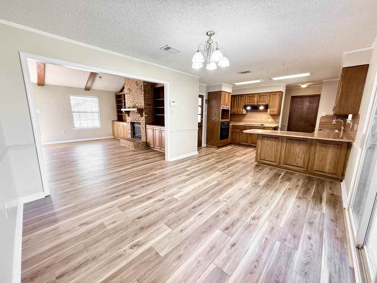 1315 Bullrush Dr - Photo 7 of 30