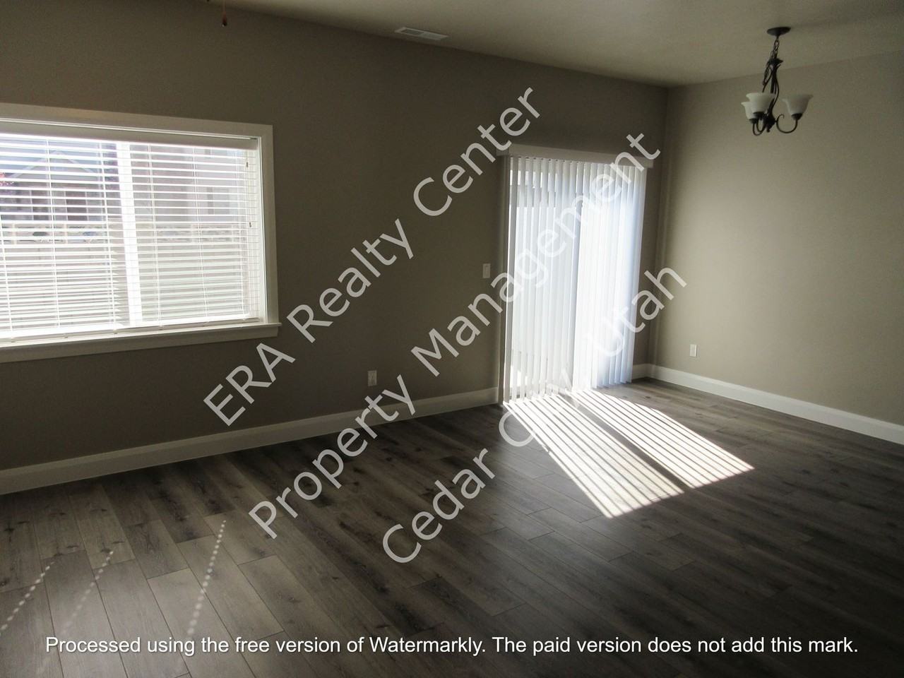 474 W 1425 N - Photo 5 of 25