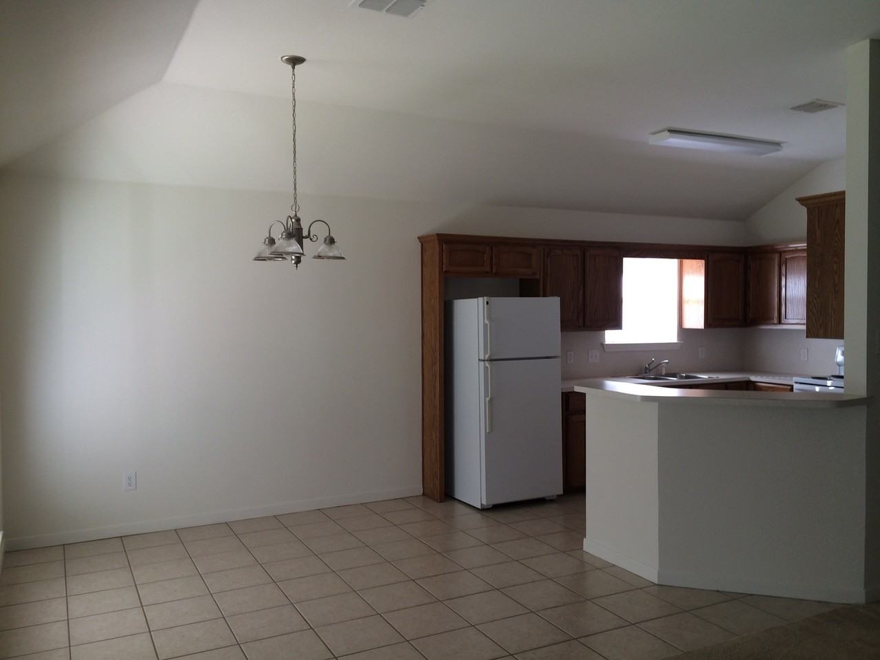626 Park Ln - Photo 2 of 7