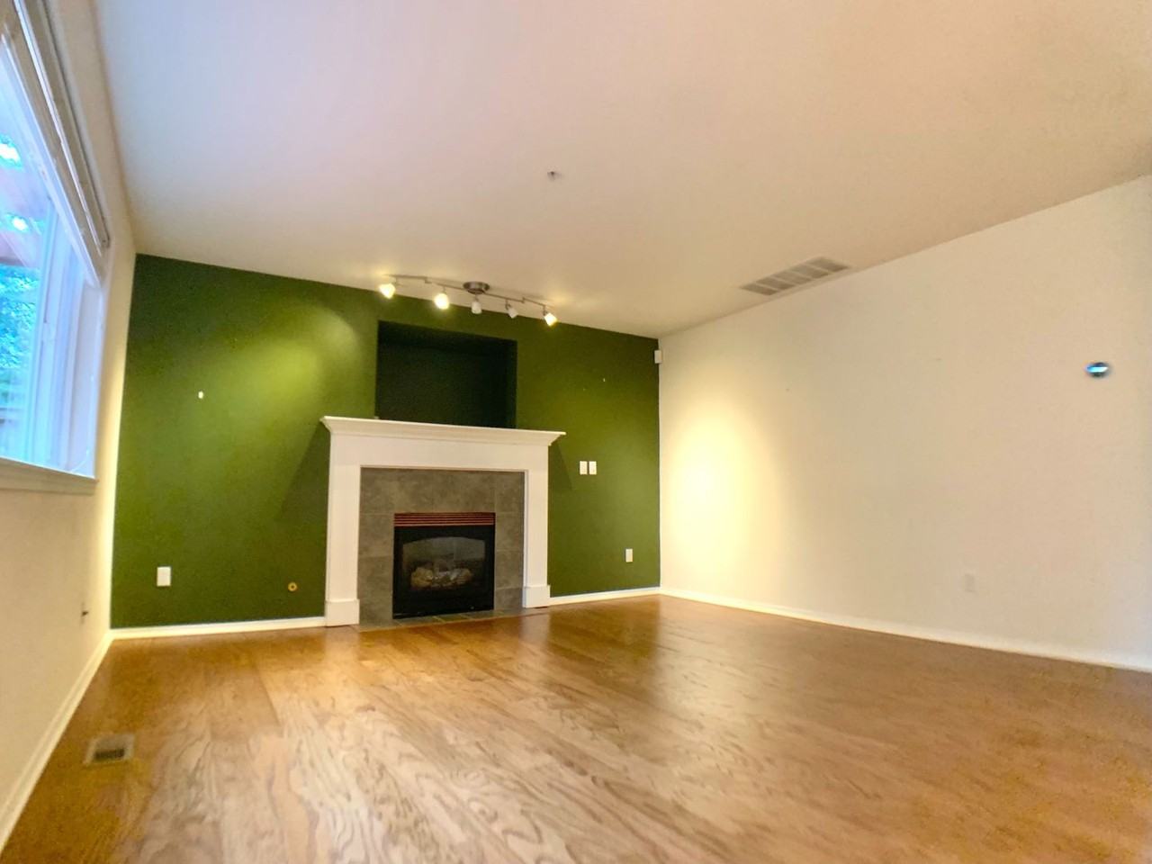 13425 Ne 132nd St - Photo 6 of 21