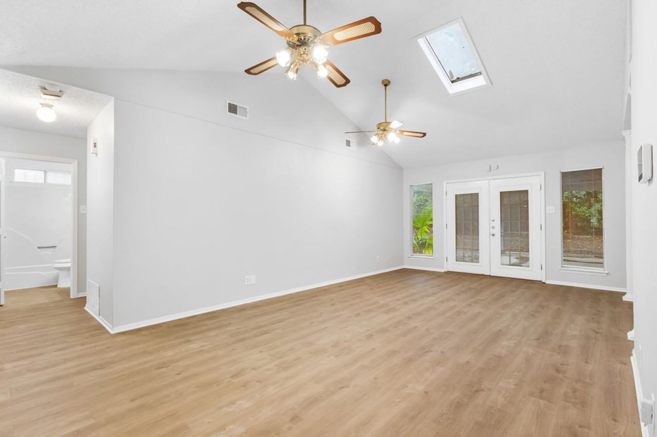 7710 Pipers View St - Photo 6 of 26