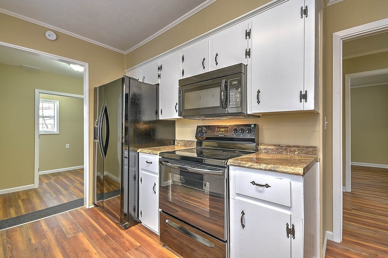 110 Ridgeview Dr - Photo 4 of 17