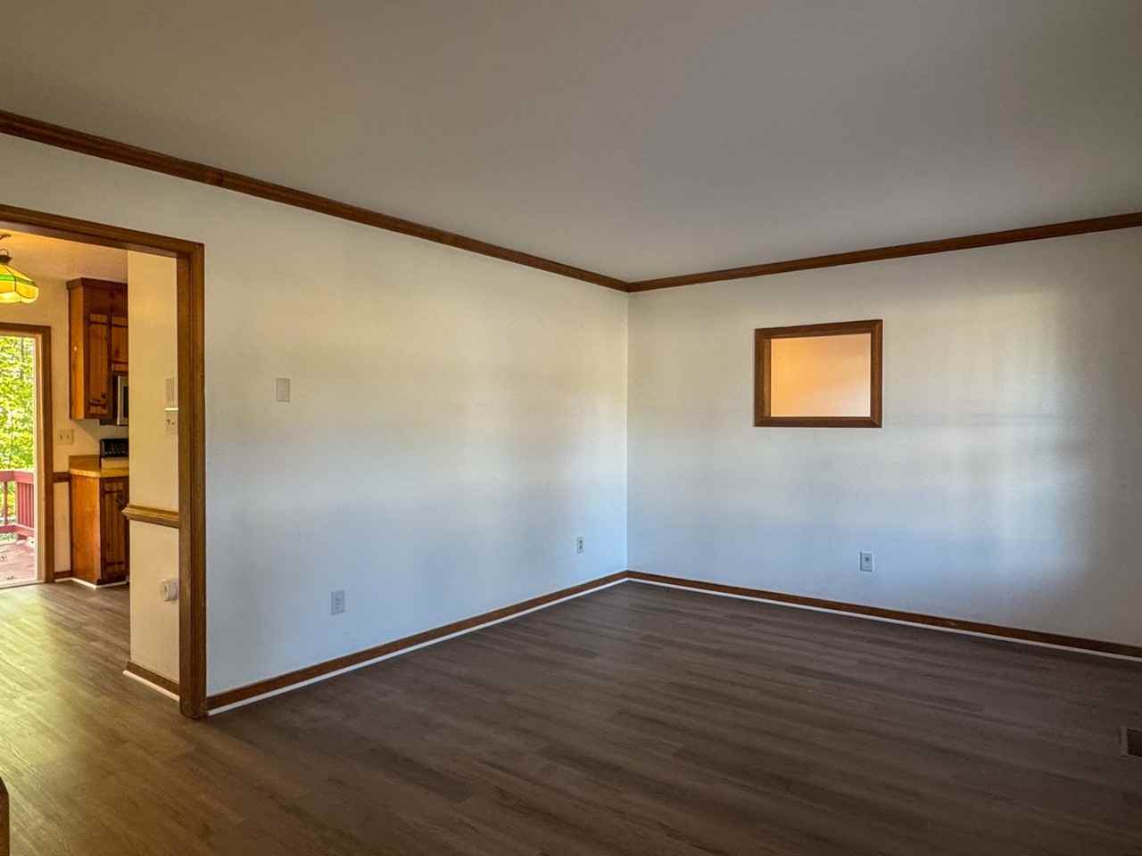4345 Martinson Ln - Photo 5 of 37