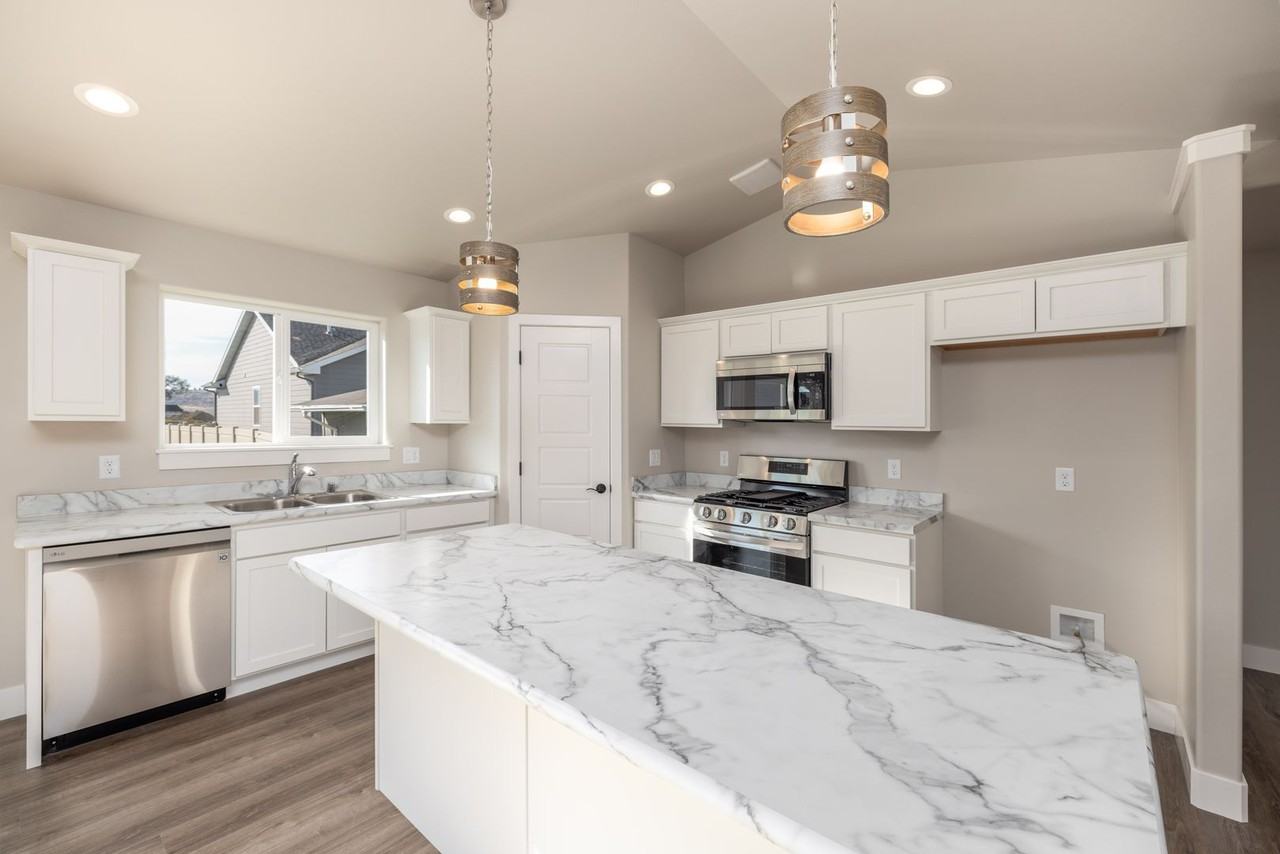3140 Forbes Blvd - Photo 4 of 14