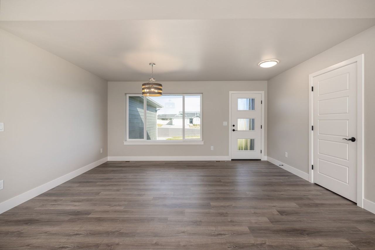 3140 Forbes Blvd - Photo 6 of 14