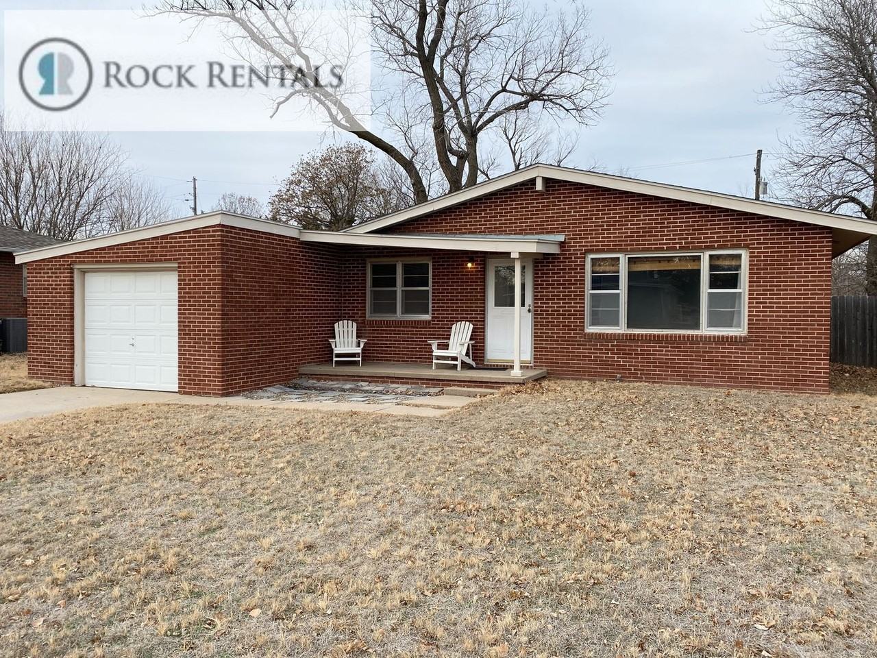 14 Detroit Dr