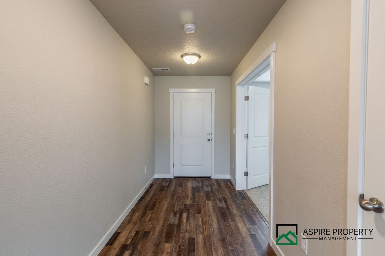 17146 N Gwinnett Ave - Photo 7 of 50
