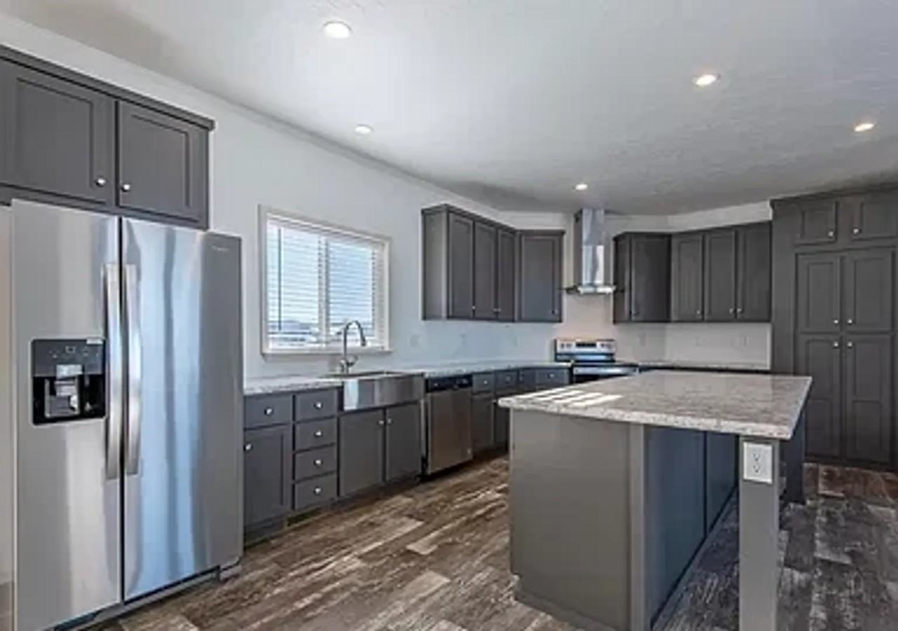 931 Stone Crop Rd - Photo 3 of 21