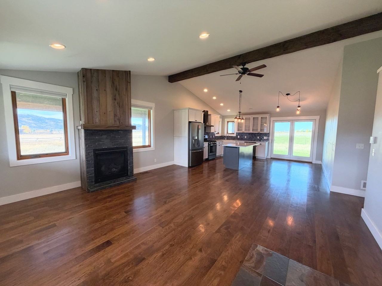1558 Bryan Dr - Photo 3 of 50