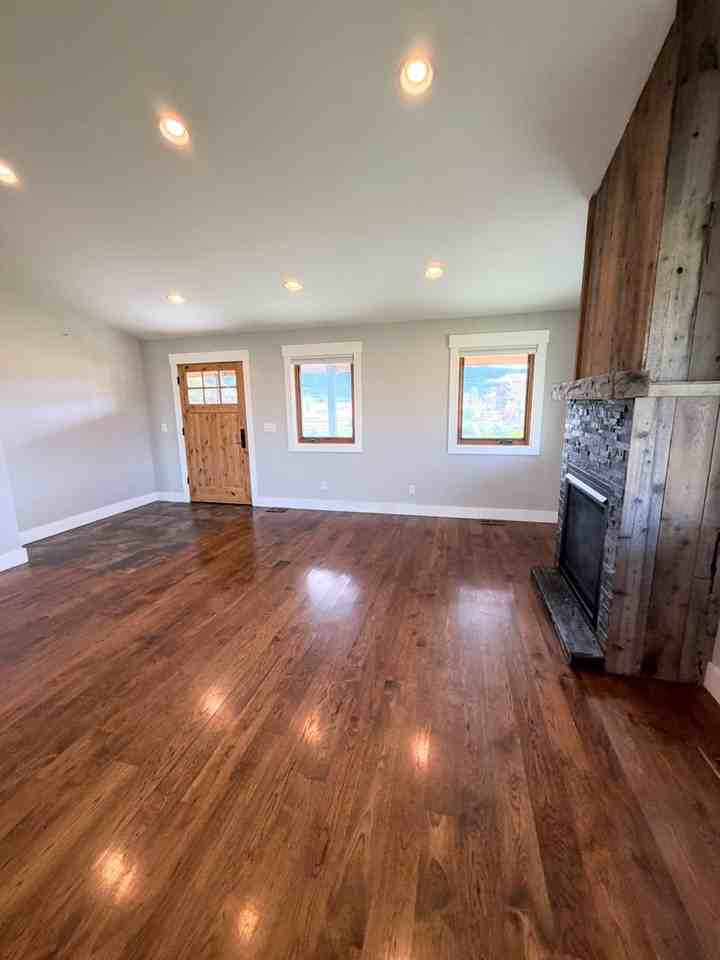 1558 Bryan Dr - Photo 4 of 50