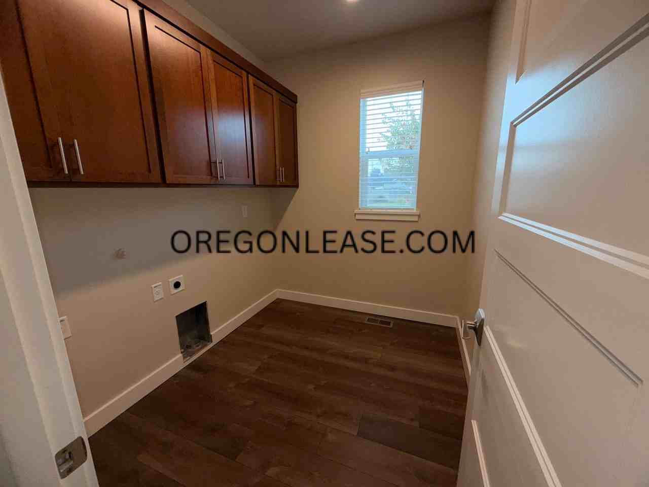 1007 S 46th St - Photo 6 of 13
