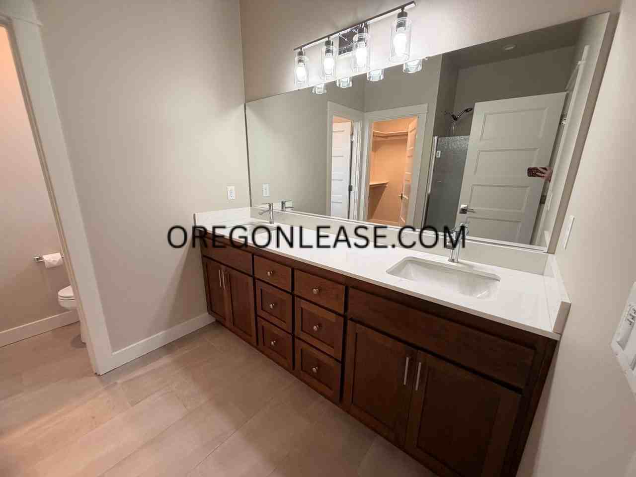 1007 S 46th St - Photo 7 of 13