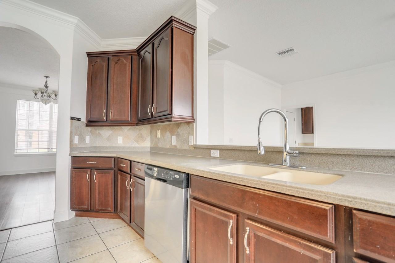3117 Regal Darner Dr - Photo 7 of 29