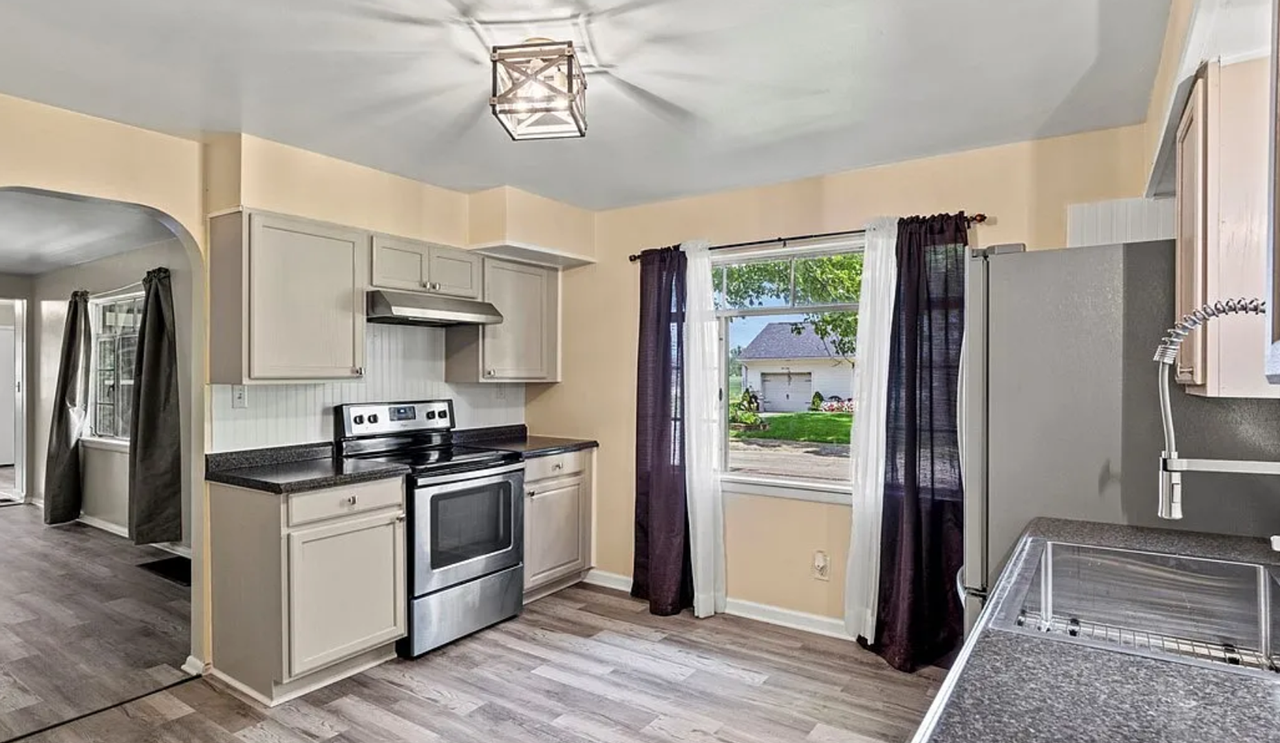 157 Lawnview Ave - Photo 7 of 20