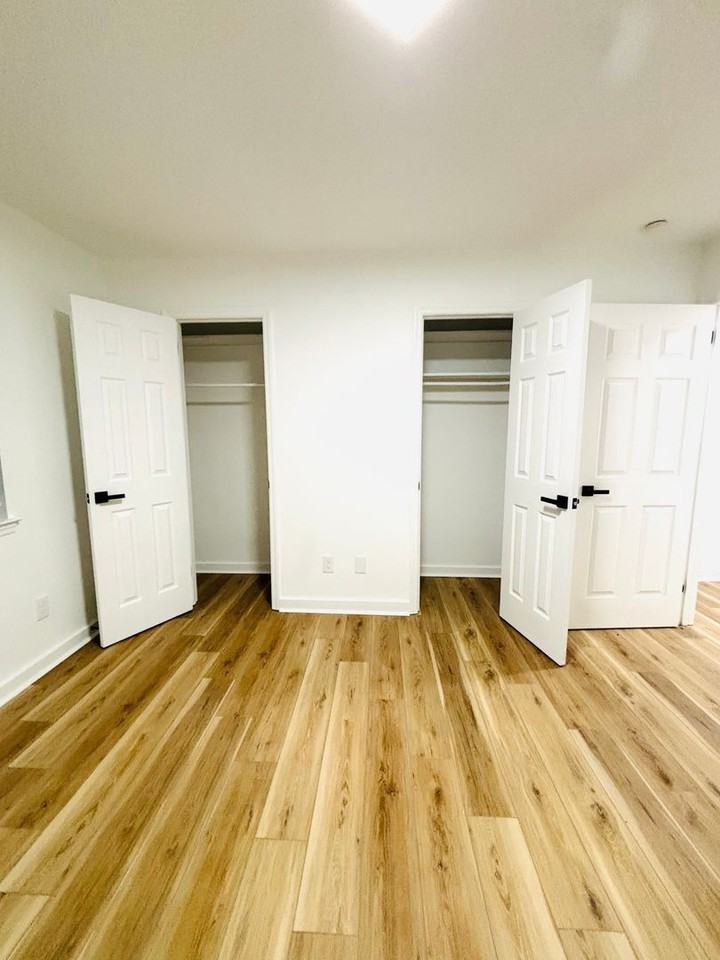 Dreher Apartments - Photo 7 of 7