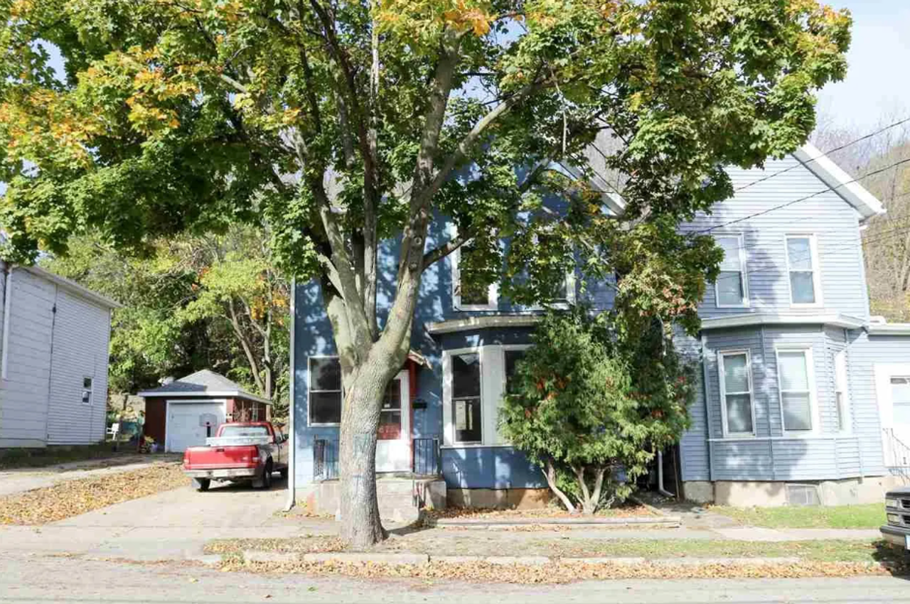 575 Almond St - Photo 5 of 6