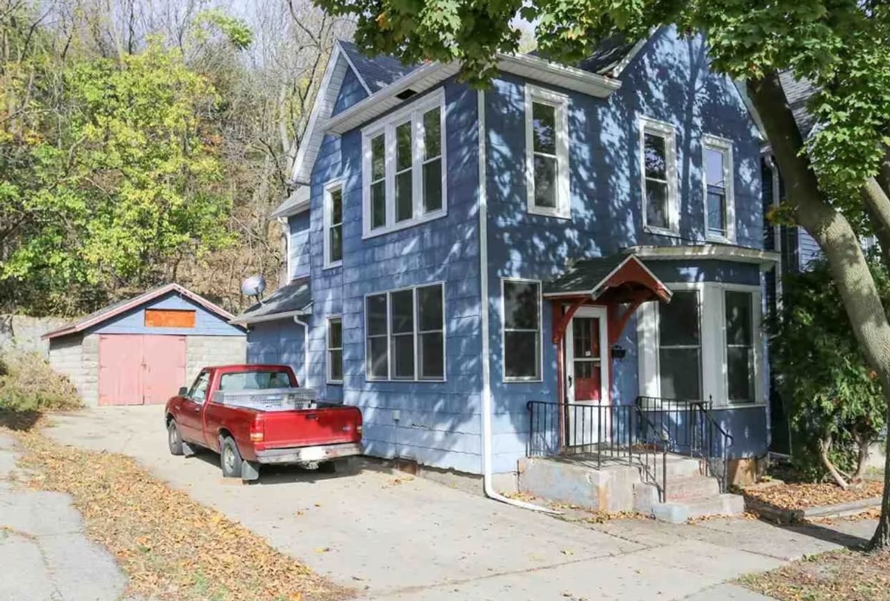 575 Almond St - Photo 6 of 6