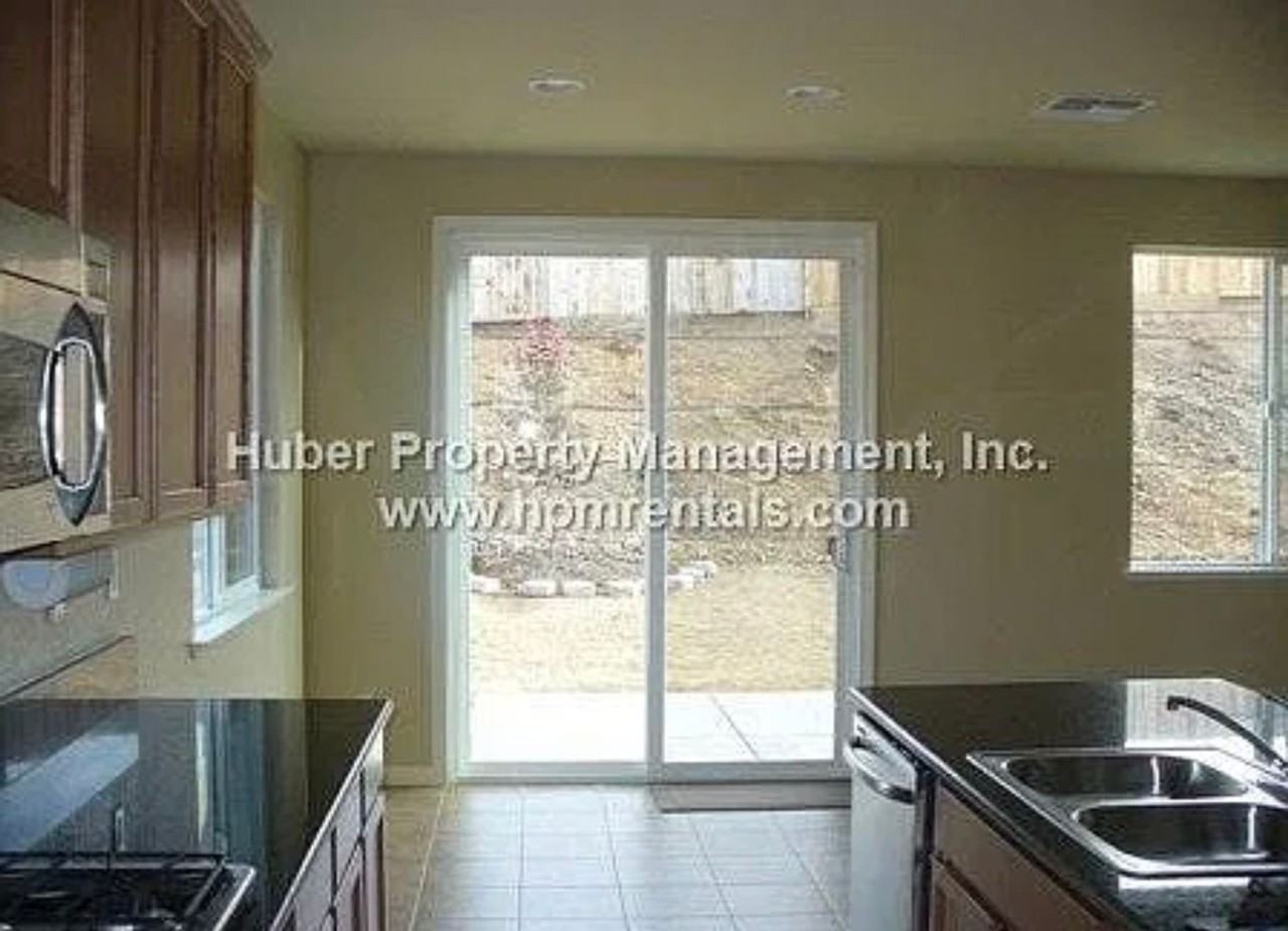 11004 Caballo Cir - Photo 3 of 11